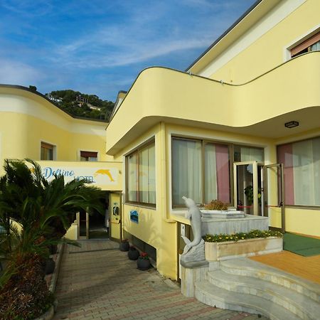 Hotel Delfino Laigueglia Exterior photo